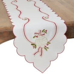 Saro Lifestyle Embroidered Table Runner With Christmas Design -Saro Lifestyle GUEST 00ade35f fdb3 441e a465 78353608c274