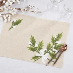 Saro Lifestyle Linen Blend Holly Leaves Placemat (Set Of 4), 13"x19", Natural -Saro Lifestyle GUEST 0ee10818 05a8 4e80 bb25 ff5f0f229047