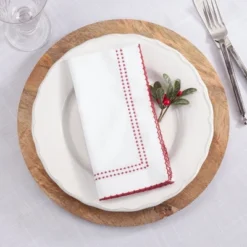 Saro Lifestyle Cotton Table Napkins With Embroidered Borders (Set Of 4) -Saro Lifestyle GUEST 10fc530f a508 4299 a884 0d2f32195ce7