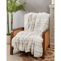 50"x60" Soft Serenity Faux Fur Throw Blanket Natural - Saro Lifestyle -Saro Lifestyle GUEST 1fa23cba cc75 4a0e 914c c82841c0c407