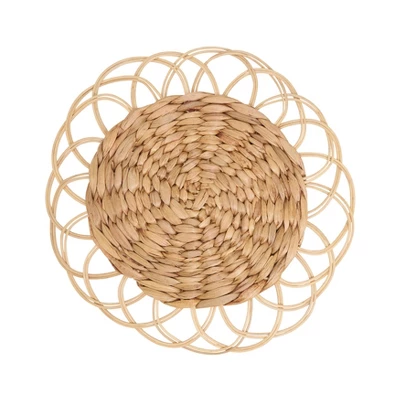 Saro Lifestyle Natural Blend Rattan And Hyacinth Charger Plate (Set Of 4), 13"x13", Beige 3 Saro Lifestyle Natural Blend Rattan And Hyacinth Charger Plate (Set Of 4), 13"x13", Beige