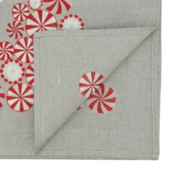 Saro Lifestyle Holiday Table Runner With Peppermint Christmas Tree Design