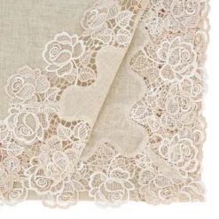 Saro Lifestyle Elegant Tablecloth With Lace Rose Border