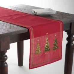 Saro Lifestyle Embroidered Christmas Tree Design Table Runner -Saro Lifestyle GUEST 69935f57 a4c3 4d33 9560 ce40be2a7936