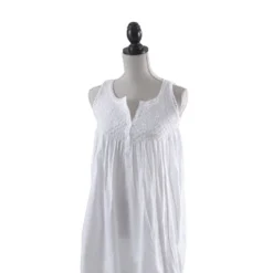 Saro Lifestyle Pure Cotton Full-Length Sleeveless Embroidered Nightgown