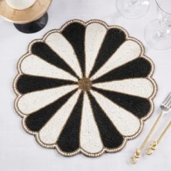 Saro Lifestyle Elegant Beaded Pinwheel Placemat (Set Of 4) -Saro Lifestyle GUEST 7d04f449 2250 4111 acd7 698c105438a8