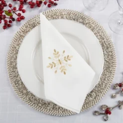 Saro Lifestyle Table Napkins With Snowflake Design (Set Of 4) -Saro Lifestyle GUEST 82f21b80 6477 474c adc8 940456b89427