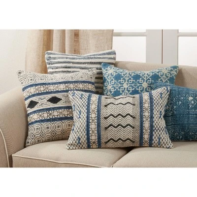 16"x24" Oversized Boho Rug Style Cotton Lumbar Throw Pillow Cover Blue - Saro Lifestyle 5 16"x24" Oversized Boho Rug Style Cotton Lumbar Throw Pillow Cover Blue - Saro Lifestyle - Image 3