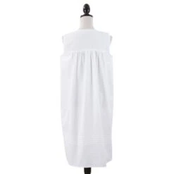 Saro Lifestyle Relaxed Embroidered Nightgown