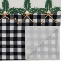 Saro Lifestyle Holly Design Buffalo Plaid Table Runner