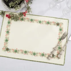Saro Lifestyle Holly Placemat (Set Of 4), 13"x19", Green -Saro Lifestyle GUEST d68474b3 47f3 4ecc a9b8 e7bb6f0a519d